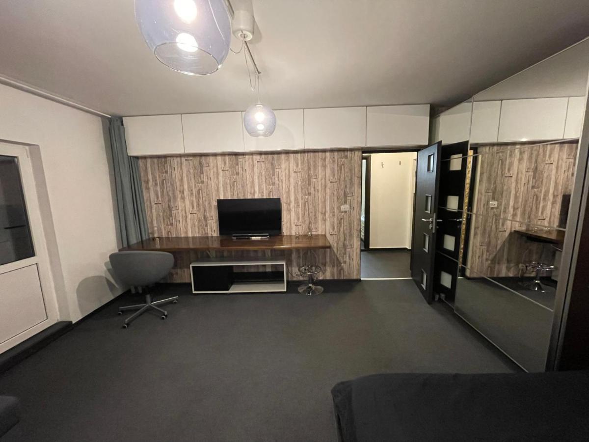 Sunset Luxury Apartment Near Unirii Square Bukarest Kültér fotó